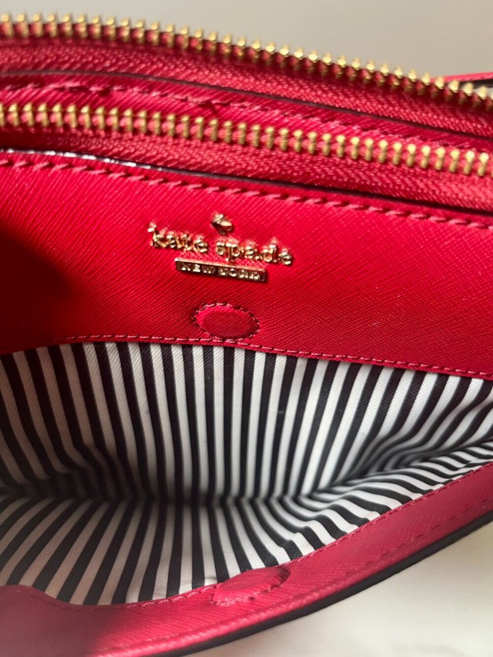 Kate Spade Saffiano Leather Crossbody Vintage COA + Dust Bag NWOT - Picture 12 of 16